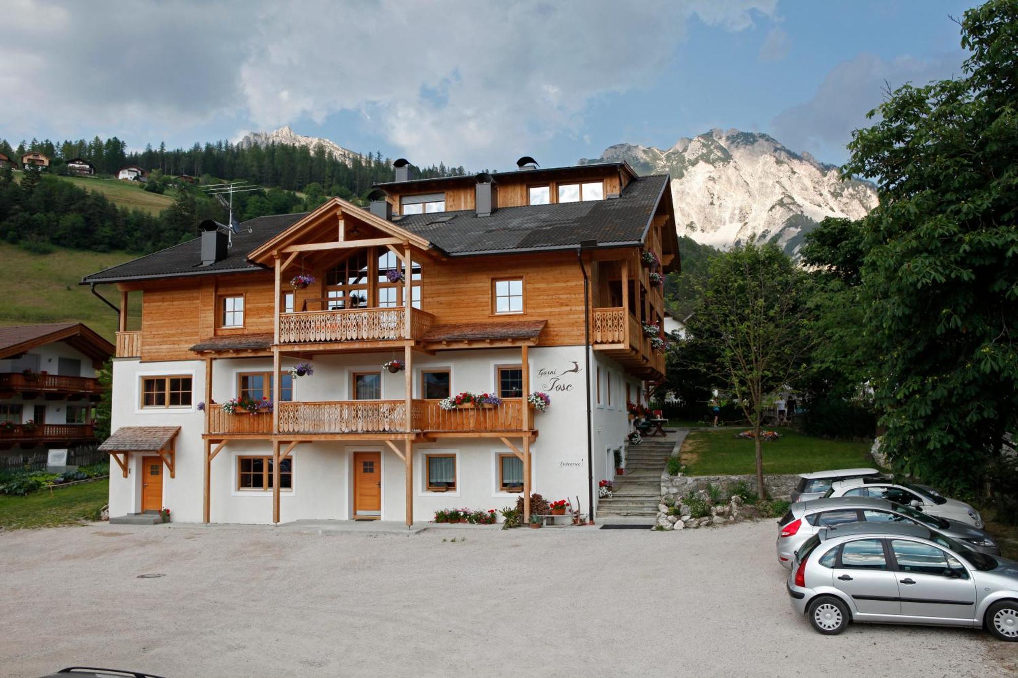 Hotel Garni Iosc San Vigilio Di Marebbe Exteriér fotografie